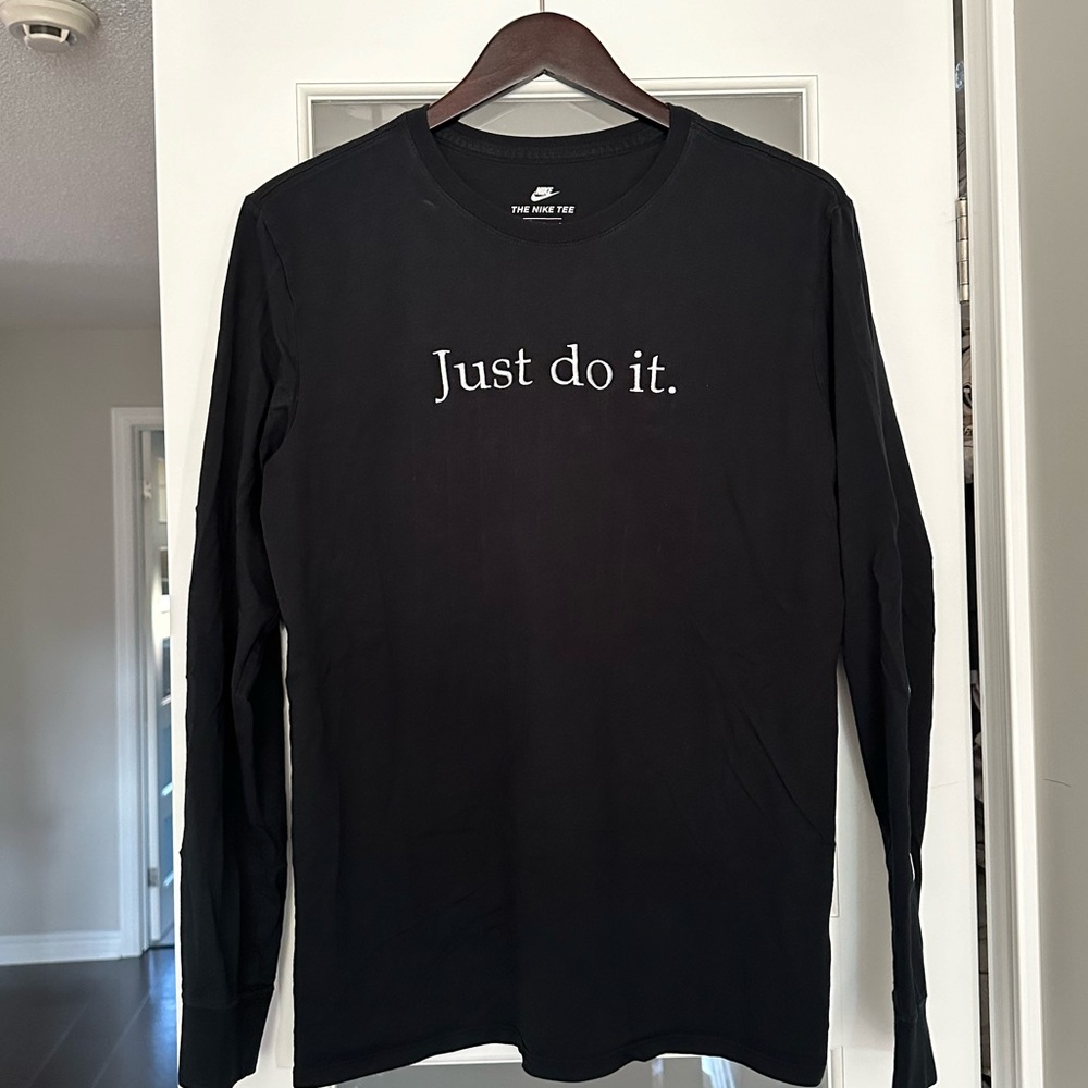 Sz L Nike Long Sleeve Embroidered Athletic Cotton T-Shirt